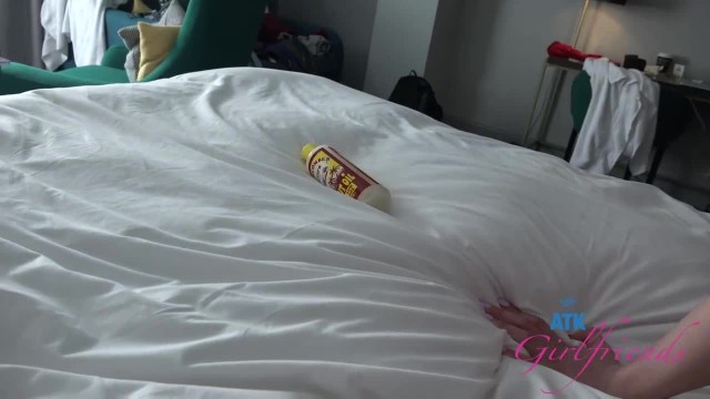 Нағыз секс: ағасы жақсы сапада әпке трахает Қара транс трахает ер адам онлайн